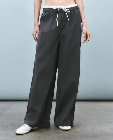  URBAN REVIVO - Quần nữ ống rộng phối dây rút 