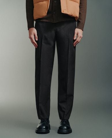  URBAN REVIVO - Quần nam ống đứng trẻ trung Carrot Fit 