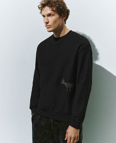  URBAN REVIVO - Áo sweatshirt nam cổ tròn tay dài Printed Loose 
