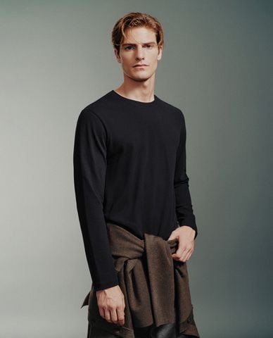  URBAN REVIVO - Áo thun nam cổ tròn tay dài Straight 