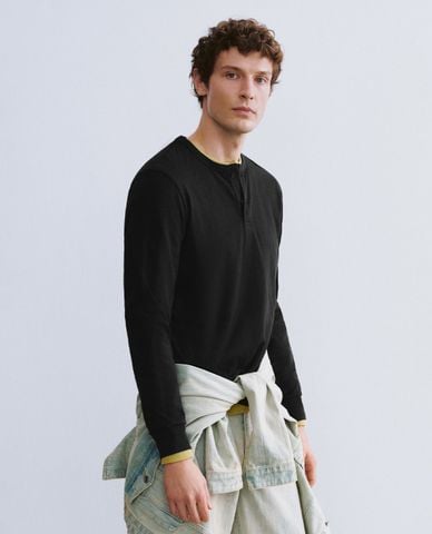  URBAN REVIVO - Áo thun nam cổ tròn tay dài Straight 