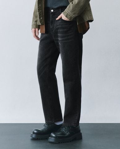  URBAN REVIVO -Quần jeans nam ống đứng cá tính 