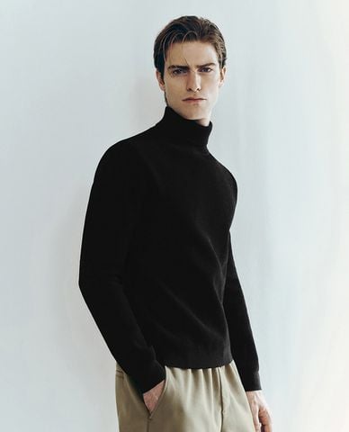  URBAN REVIVO - Áo dệt kim nam cổ lọ tay dài Turtle Neck 