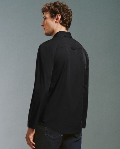  URBAN REVIVO - Áo sơ mi nam cổ bẻ tay dài hiện đại 