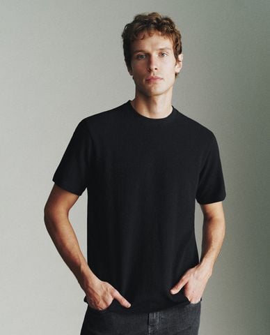  URBAN REVIVO - Áo thun nam cổ tròn tay ngắn Textured 