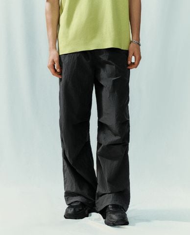  URBAN REVIVO - Quần jogger nam lưng thun Drawstring 