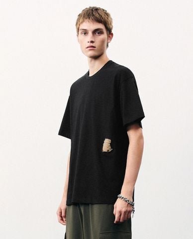  URBAN REVIVO - Áo thun nam cổ tròn tay ngắn in hình 