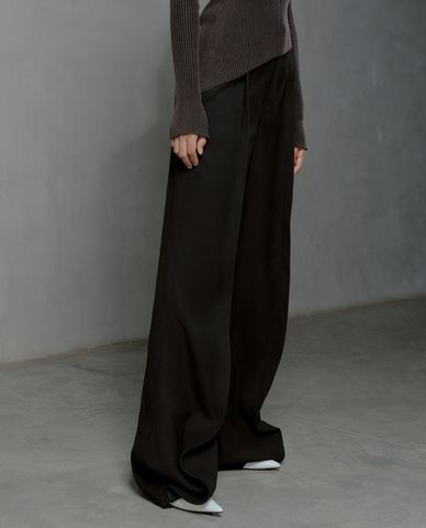  URBAN REVIVO - Quần nữ ống rộng nhấn li thanh lịch 