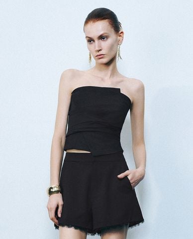  URBAN REVIVO - Áo kiểu nữ phom ôm hiện đại 