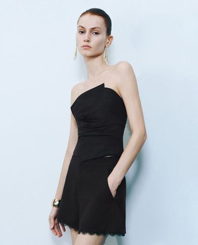  URBAN REVIVO - Áo kiểu nữ phom ôm hiện đại 