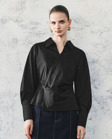  URBAN REVIVO - Áo kiểu nữ cổ bẻ tay dài Crossover Overhead 