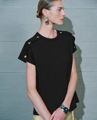  URBAN REVIVO - Áo thun nữ cổ tròn tay ngắn Straight 