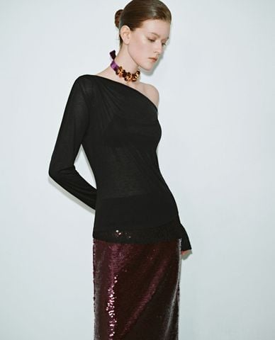  URBAN REVIVO - Áo trễ vai nữ phom ôm 