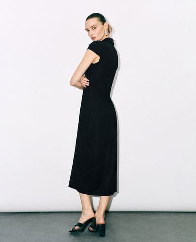  URBAN REVIVO - Đầm body midi tay ngắn cổ bẻ hiện đại 