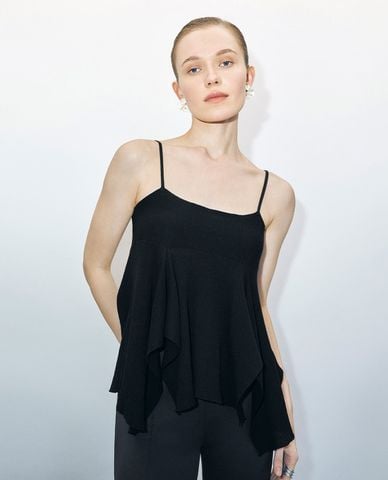  URBAN REVIVO - Áo hai dây nữ xếp ly Ruffle 