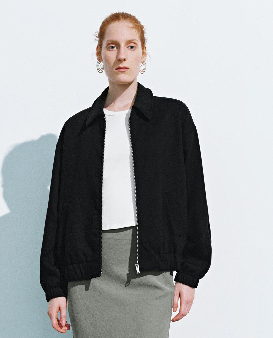 URBAN REVIVO - Áo khoác nữ phom rộng phối zip Drawstring Hem