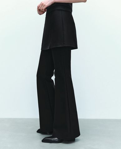  URBAN REVIVO - Quần nữ ống loe phối chân váy mini cá tính 