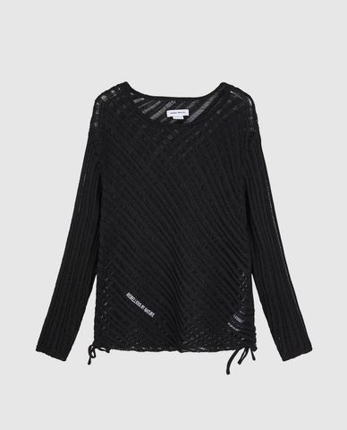  URBAN REVIVO - Áo dệt kim nữ cổ thuyền tay dài xuyên thấu 