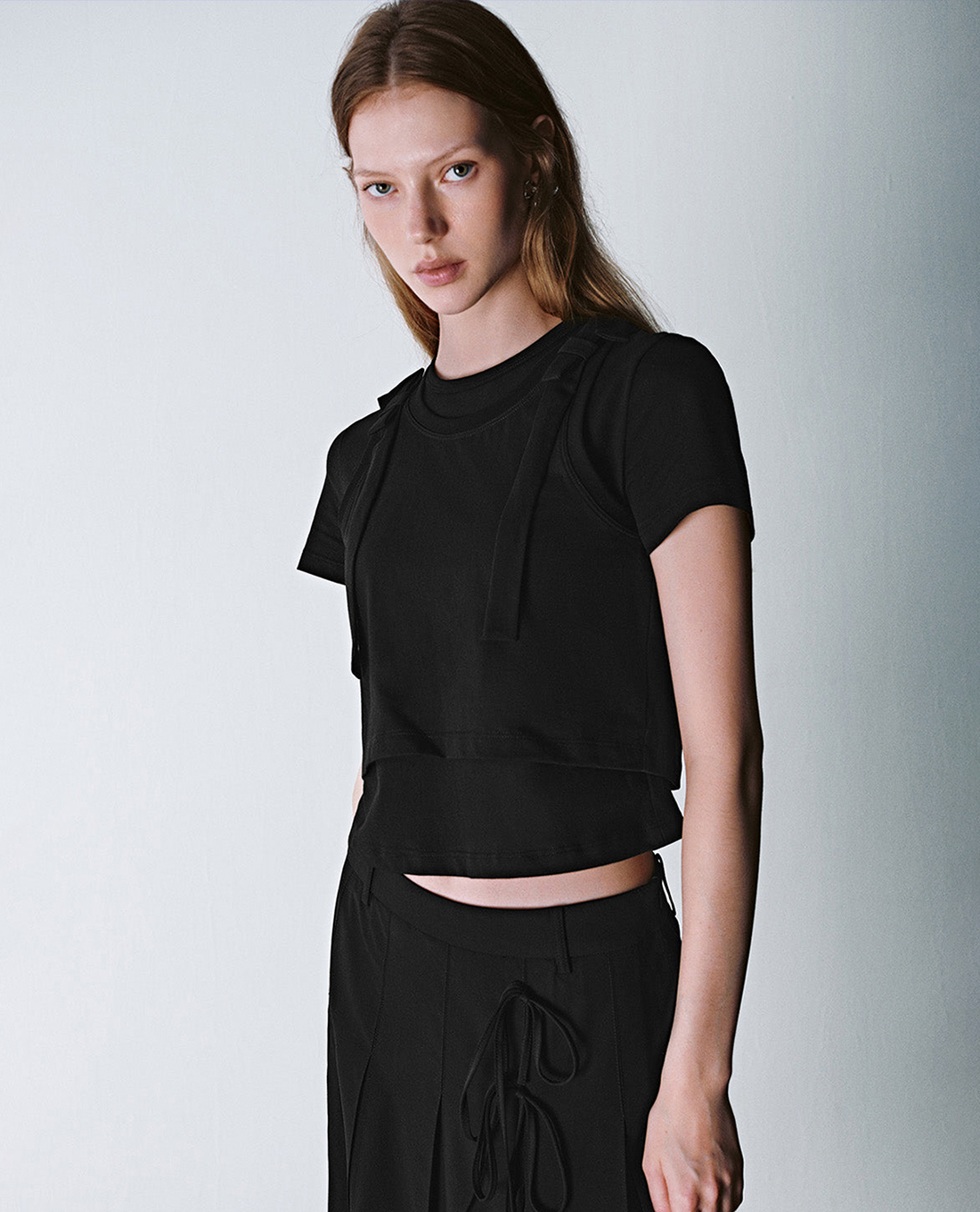 URBAN REVIVO - Áo thun nữ cổ tròn tay ngắn