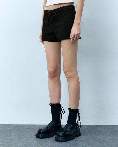  URBAN REVIVO - Quần short ngắn nữ phối nơ trẻ trung Regular 