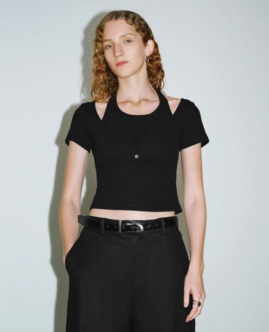  URBAN REVIVO - Áo croptop nữ cổ yếm 2 trong 1 hiện đại 