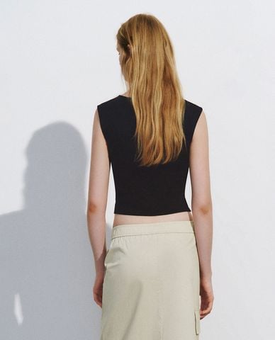  URBAN REVIVO - Áo sát nách nữ cổ vuông hiện đại 