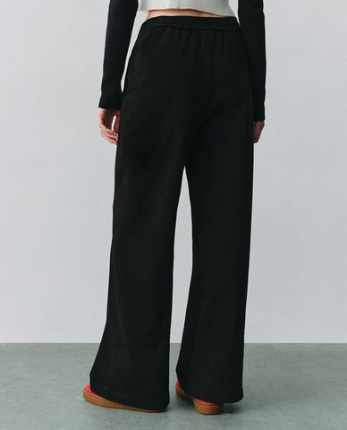  URBAN REVIVO - Quần nữ ống rộng lưng thun hiện đại 