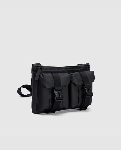  URBAN REVIVO - Túi đeo chéo nam phom chữ nhật hiện đại 