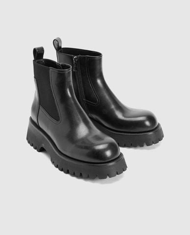  URBAN REVIVO - Giày boots nam cổ cao mũi tròn hiện đại 