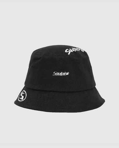  URBAN REVIVO - Nón bucket nữ in chữ thời trang 