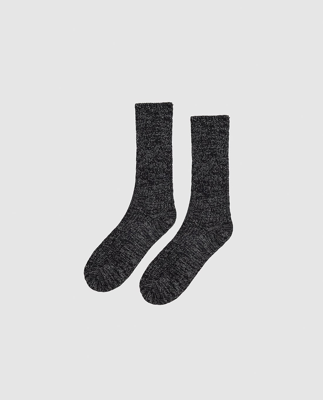 URBAN REVIVO - Vớ unisex cổ cao hiện đại
