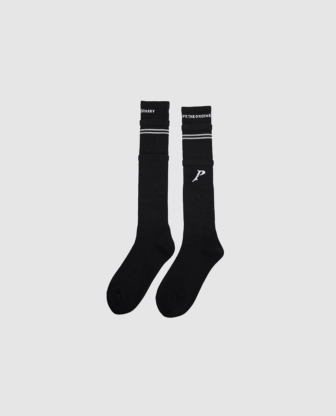 URBAN REVIVO - Vớ nữ cổ cao kẻ sọc thời trang