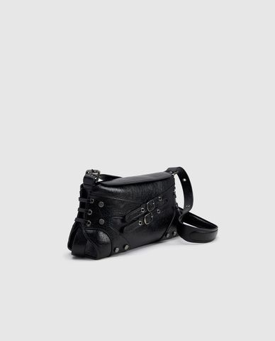  URBAN REVIVO - Túi đeo vai nữ hình thang phối đinh tán 