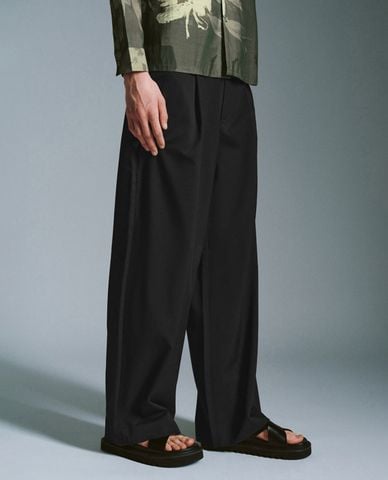  URBAN REVIVO - Quần nam ống rộng thanh lịch 