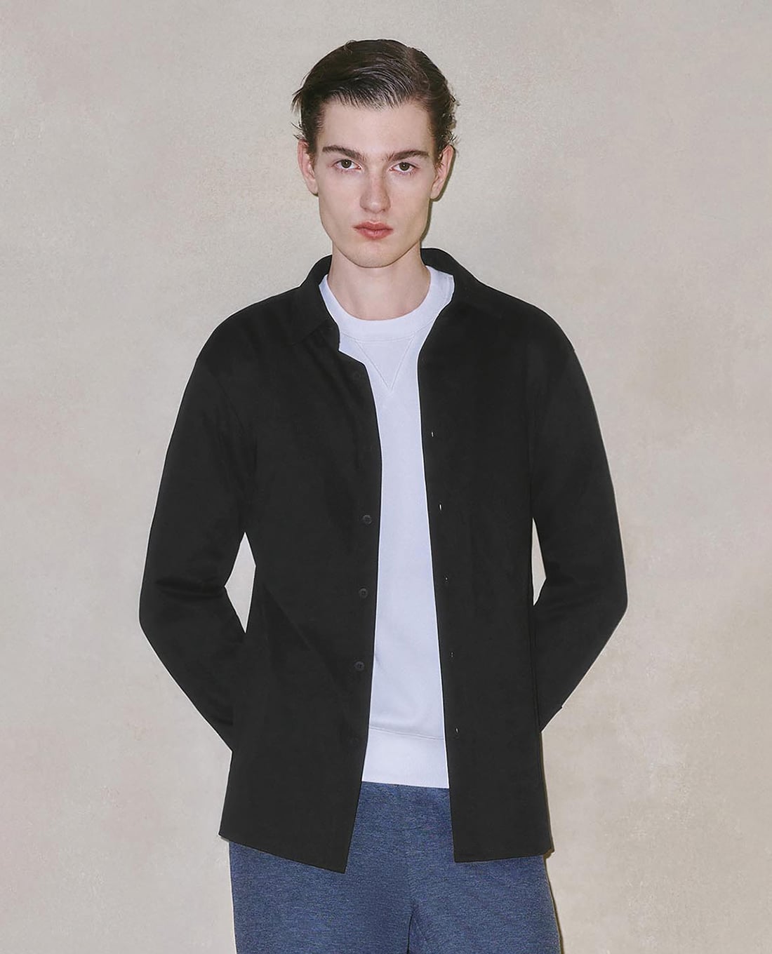 URBAN REVIVO - Áo sơ mi nam cổ bẻ tay dài hiện đại