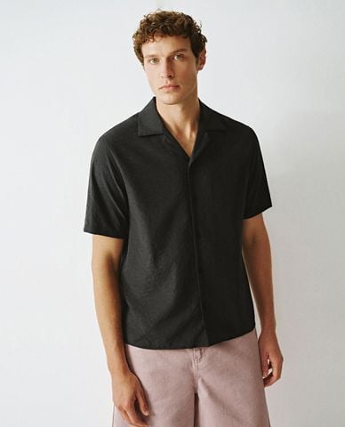  URBAN REVIVO - Áo sơ mi nam cổ bẻ tay ngắn Lapel 