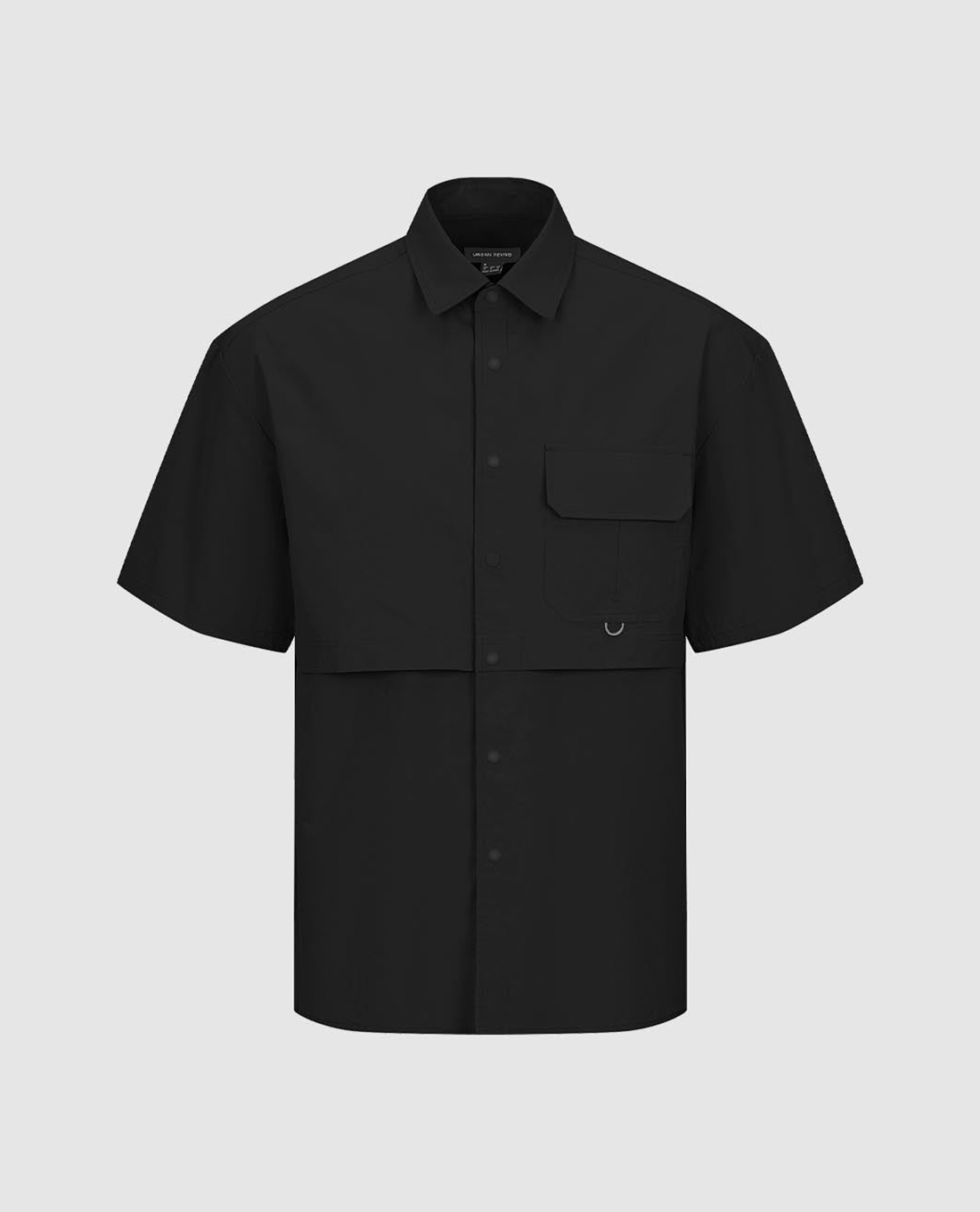 URBAN REVIVO - Áo sơ mi nam cổ bẻ tay ngắn phối túi