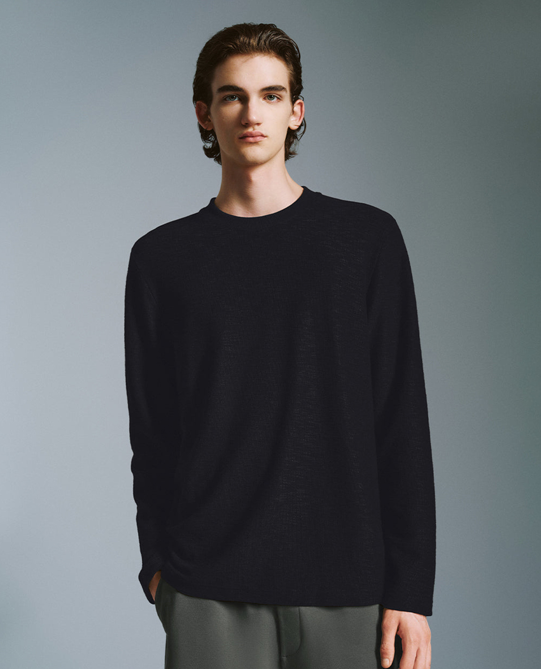 URBAN REVIVO - Áo thun nam cổ tròn tay dài Knitted