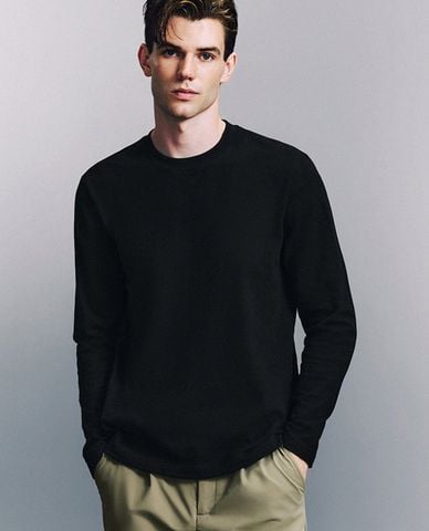  URBAN REVIVO - Áo thun nam cổ tròn tay dài 