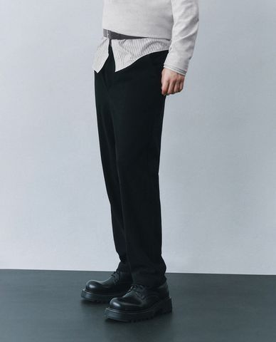  URBAN REVIVO - Quần nam ống đứng thanh lịch 