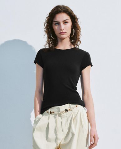  URBAN REVIVO - Áo thun nữ cổ tròn tay ngắn 