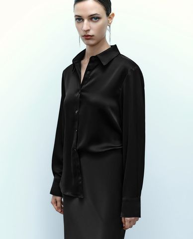  URBAN REVIVO - Áo sơ mi nữ cổ bẻ tay dài Button Up Straight 