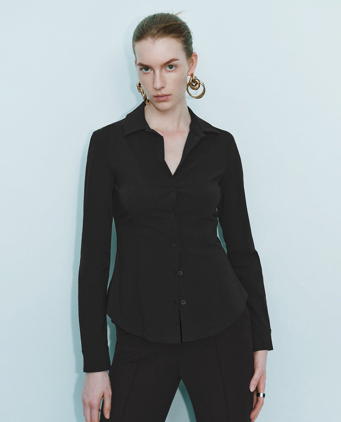 URBAN REVIVO - Áo sơ mi nữ cổ bẻ tay dài thanh lịch