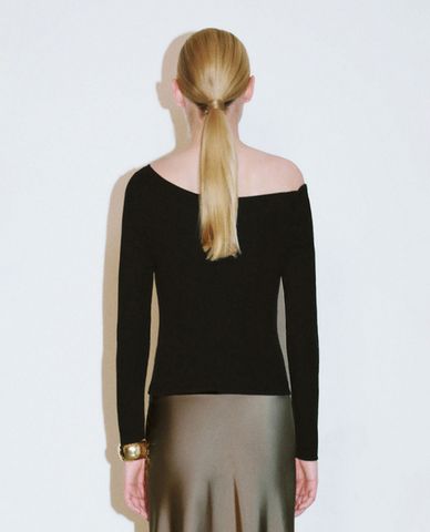  URBAN REVIVO - Áo trễ vai nữ phom ôm thời thượng 