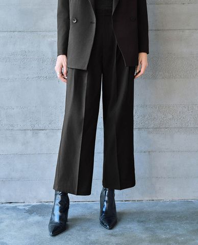  URBAN REVIVO - Quần nữ ống đứng xếp li sang trọng 