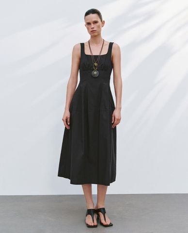  URBAN REVIVO - Đầm hai dây midi cổ vuông 