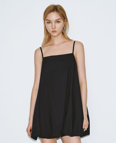  URBAN REVIVO - Đầm hai dây mini dáng xòe nữ tính 