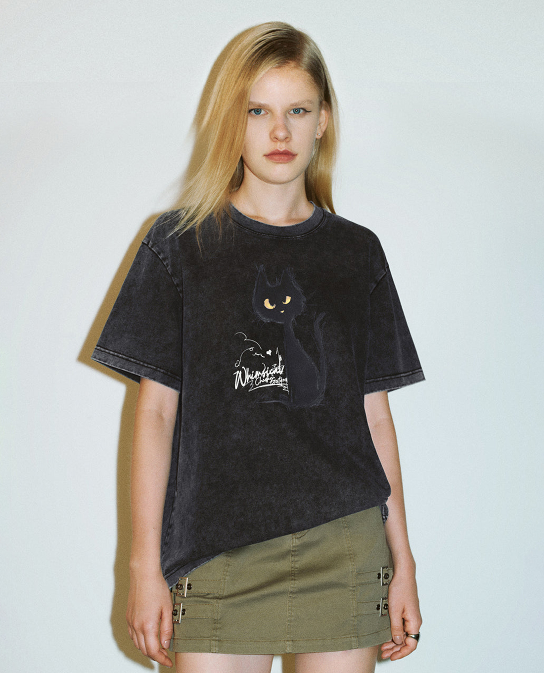 URBAN REVIVO - Áo thun nữ cổ tròn tay ngắn phom rộng