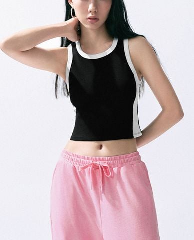  URBAN REVIVO - Áo ba lỗ nữ cổ tròn phom ôm năng động 