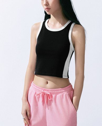  URBAN REVIVO - Áo ba lỗ nữ cổ tròn phom ôm năng động 